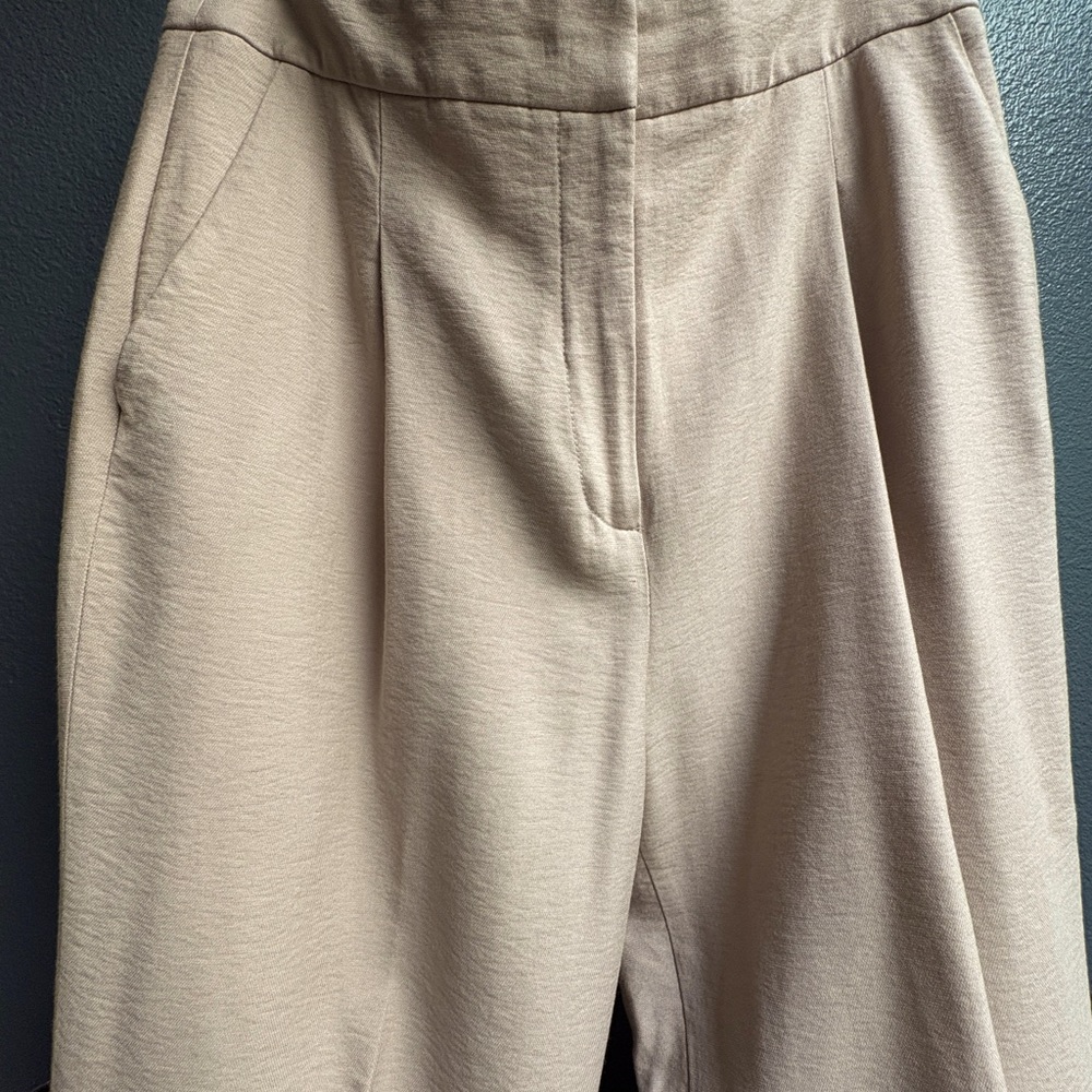 Leith camel colored pants - M